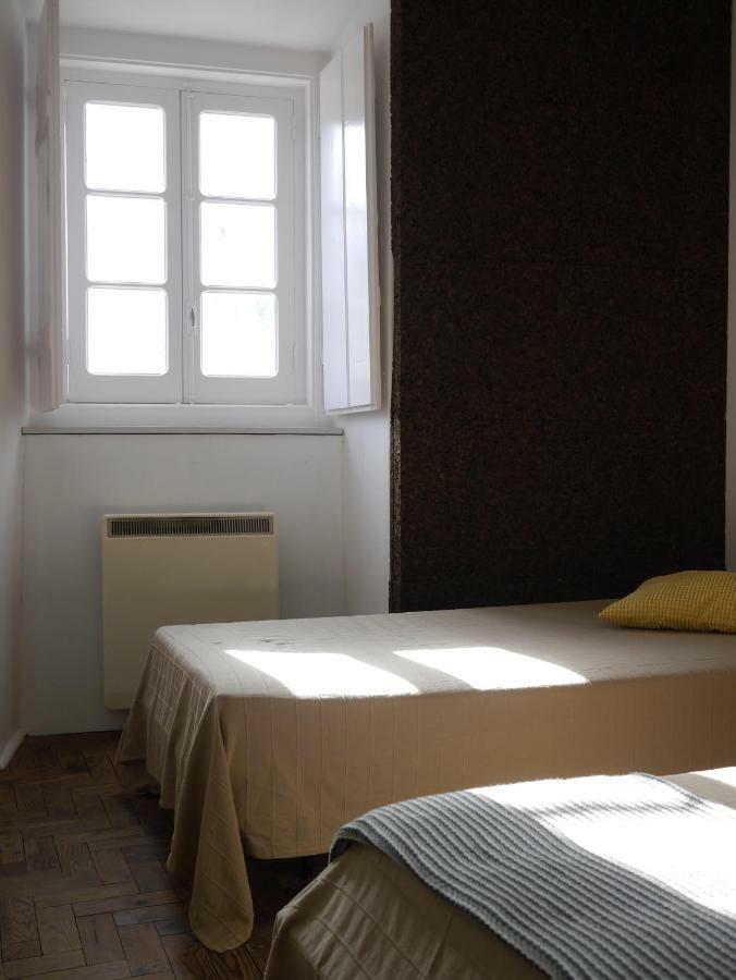 Ribeira Dos Marinheiros Amarelo Apartamento Sintra Exterior foto